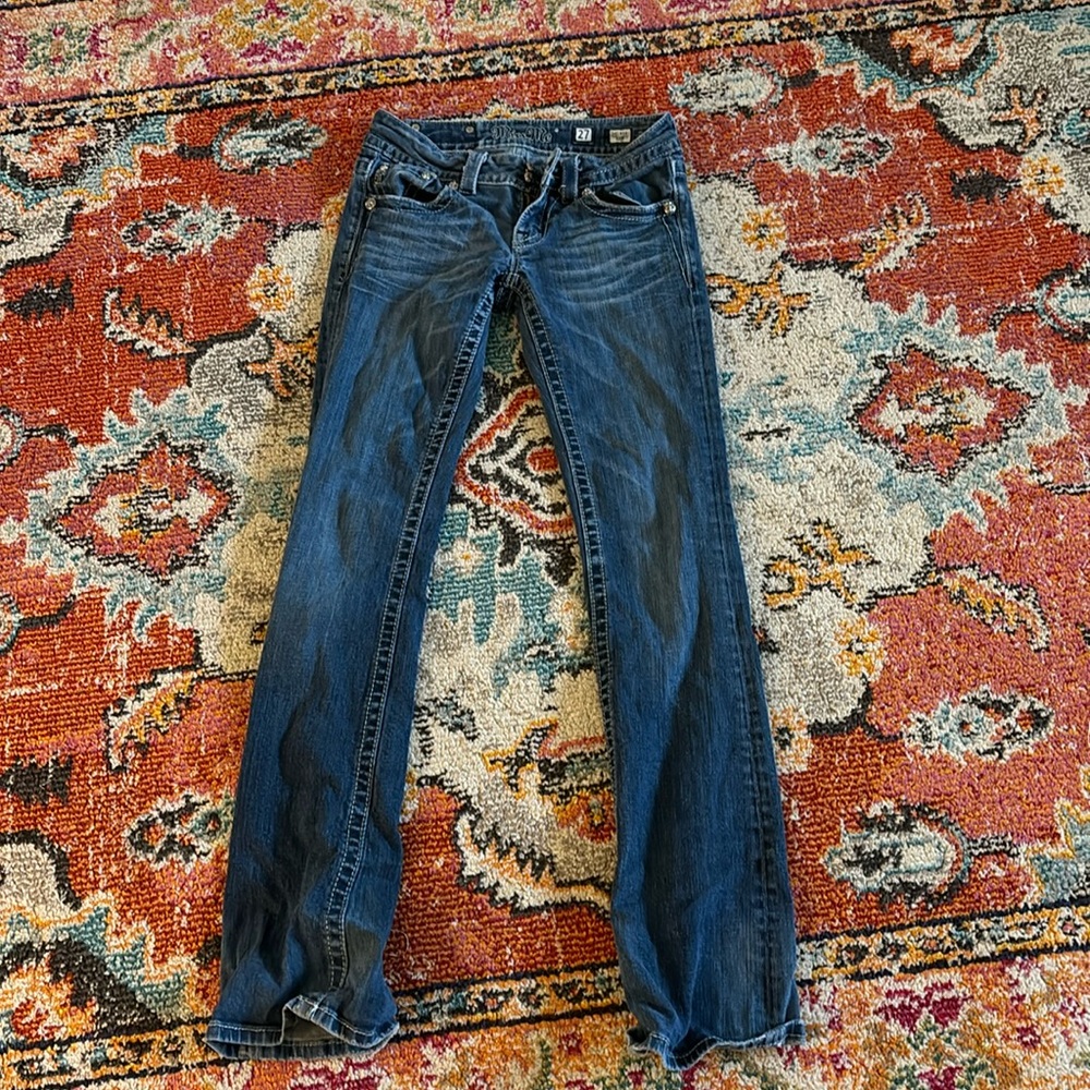 Miss me jeans size 27(fits 26) bootcut darkwash jeans.
